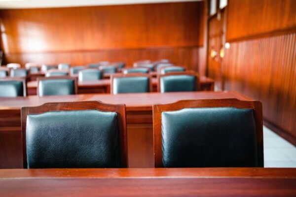 2 mln euro za tłumaczenia w pół roku